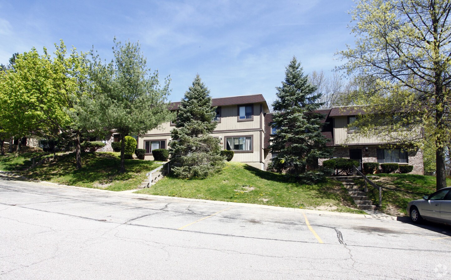 Photo - Saxon Village