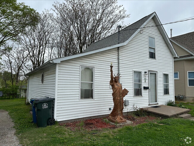 Building Photo - 714 Park Ave Rental