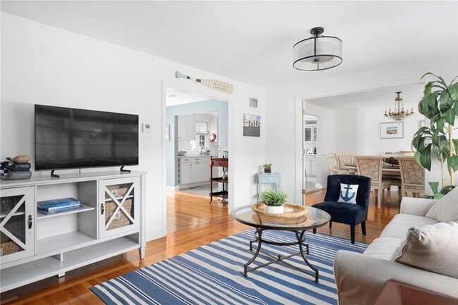 Photo - 73 Merton Rd