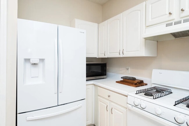 Photo - Room in House on Harmony Ct