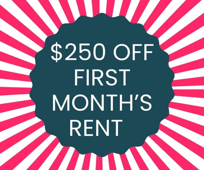 Building Photo - 2560 Ladeara Crest Ln