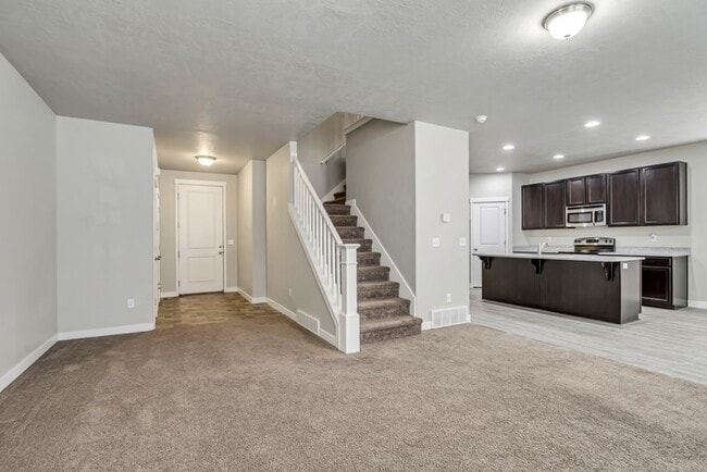 Photo - 258 W Willow Creek Dr