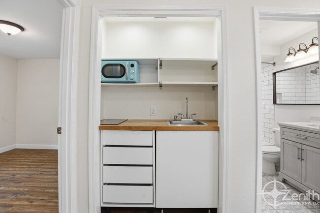 Photo - 13902 NE Piper Rd Unidad B