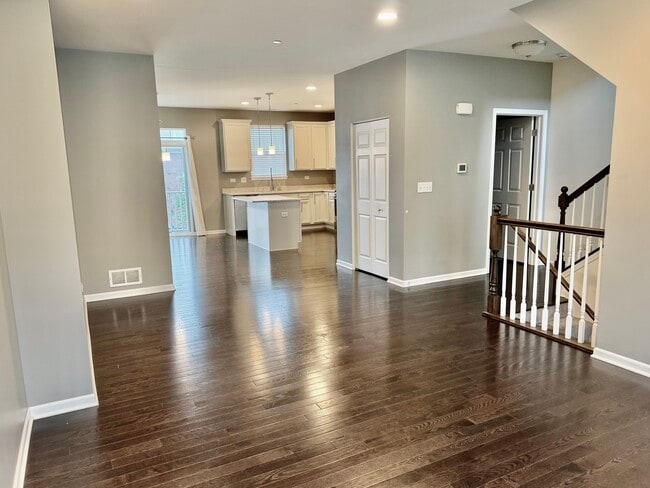 Photo - 2953 Madison Dr