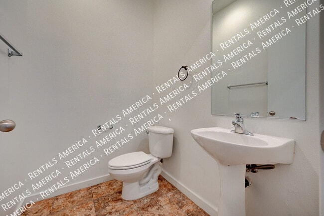 Photo - 165 Toasted Almond Ave