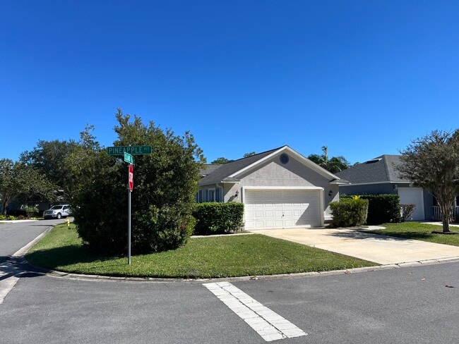453 Island View Cir