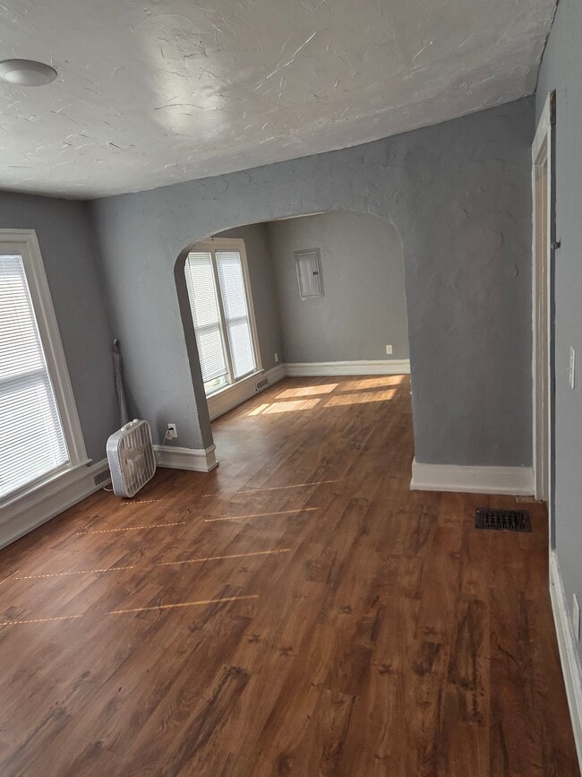 Photo - 524 N Walnut St