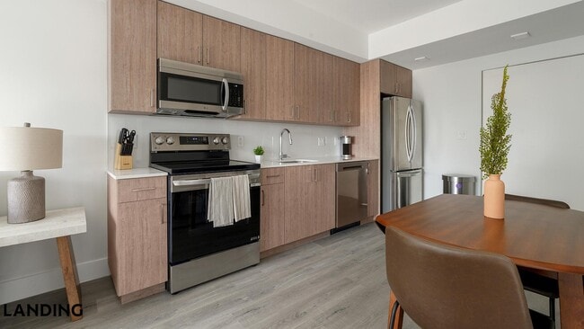 Photo - 1025 E 25th St Unidad 602