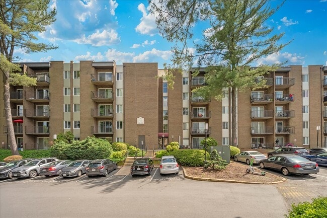 Building Photo - 60 S Van Dorn St Unit EOS TWENTY-ONE