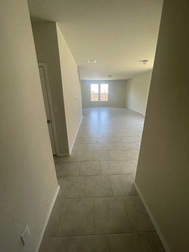 Photo - 10606 Mexia Ave
