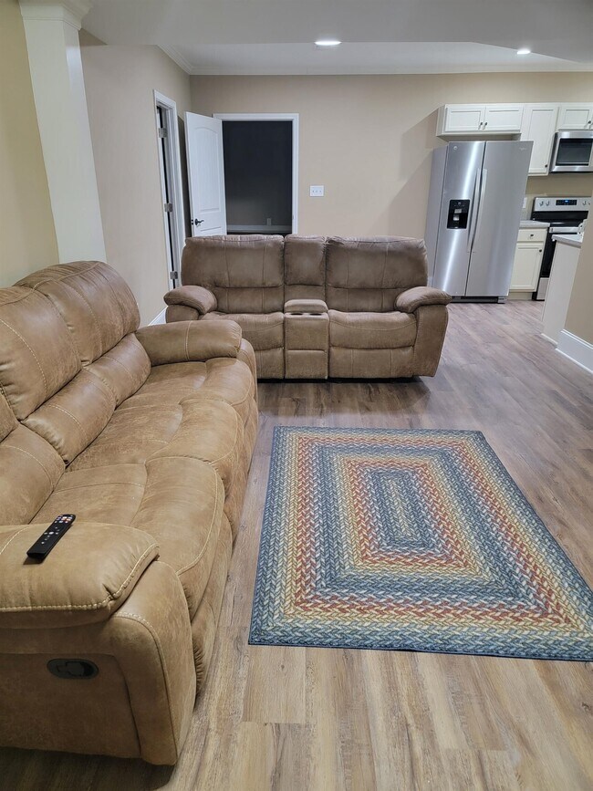 Photo - 865 Simonton Rd SW