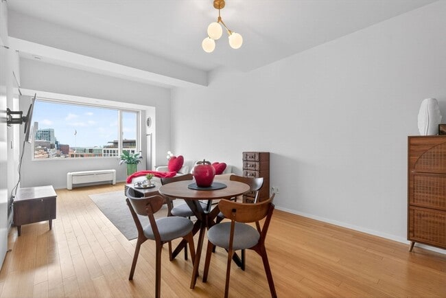 Photo - 141 Dorchester Ave Unidad 1005