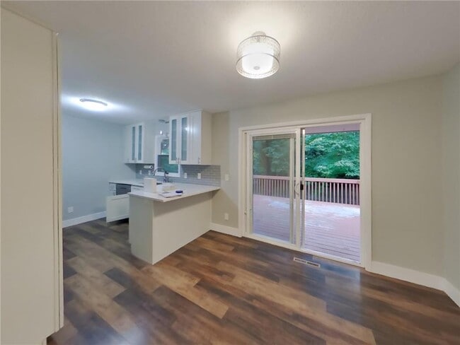 Photo - 4300 Decatur Ave N