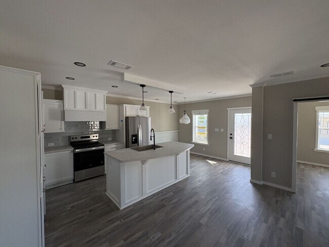 1010 Morgan Jones Dr