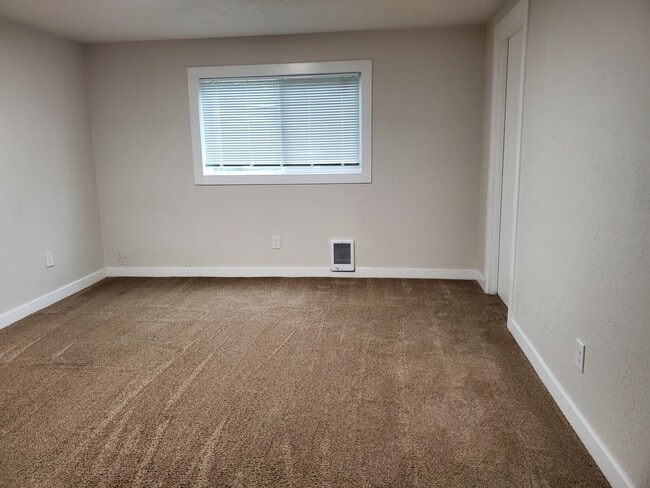 Dormitorio - 3819 12th Ave SE Unidad A