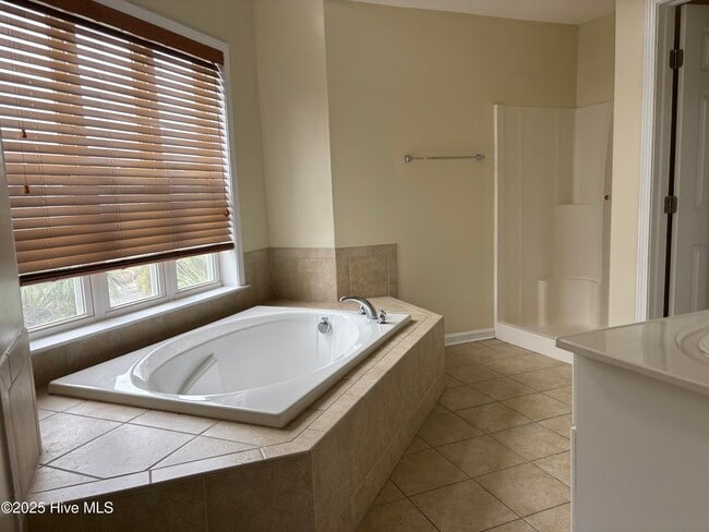 Photo - 609 Spencer-Farlow Dr Unit 33