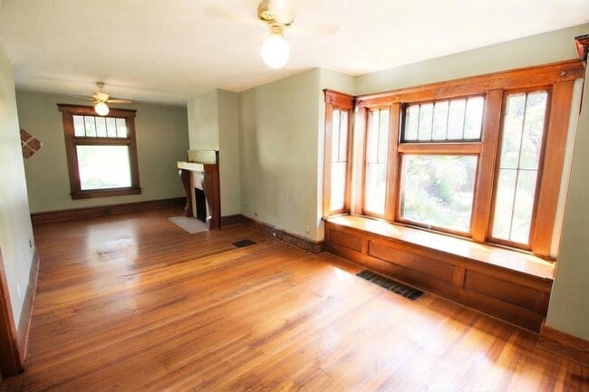 142 E Northwood Ave