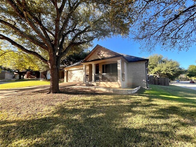 Photo - 2600 Mallard Green Cove