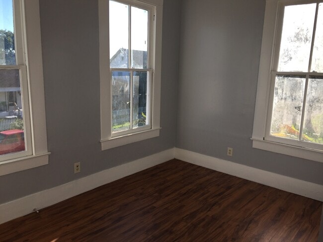 Photo - Comfortable 2 bedroom house in Galveston Unidad # 1 Upstairs