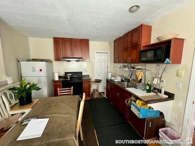Building Photo - 151 Dorchester St Rental