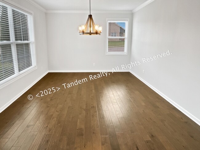 Photo - 8020 Forest Hills Dr