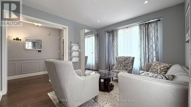 Photo - 72 Skywood Dr