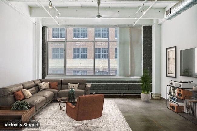 Photo - 700 N Washington Ave