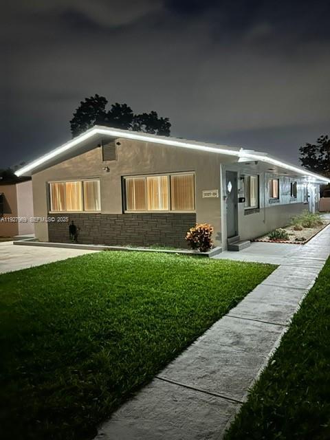 Building Photo - 2325 Taft St Unit A