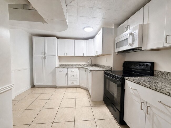 Building Photo - 6087 S 1430 E