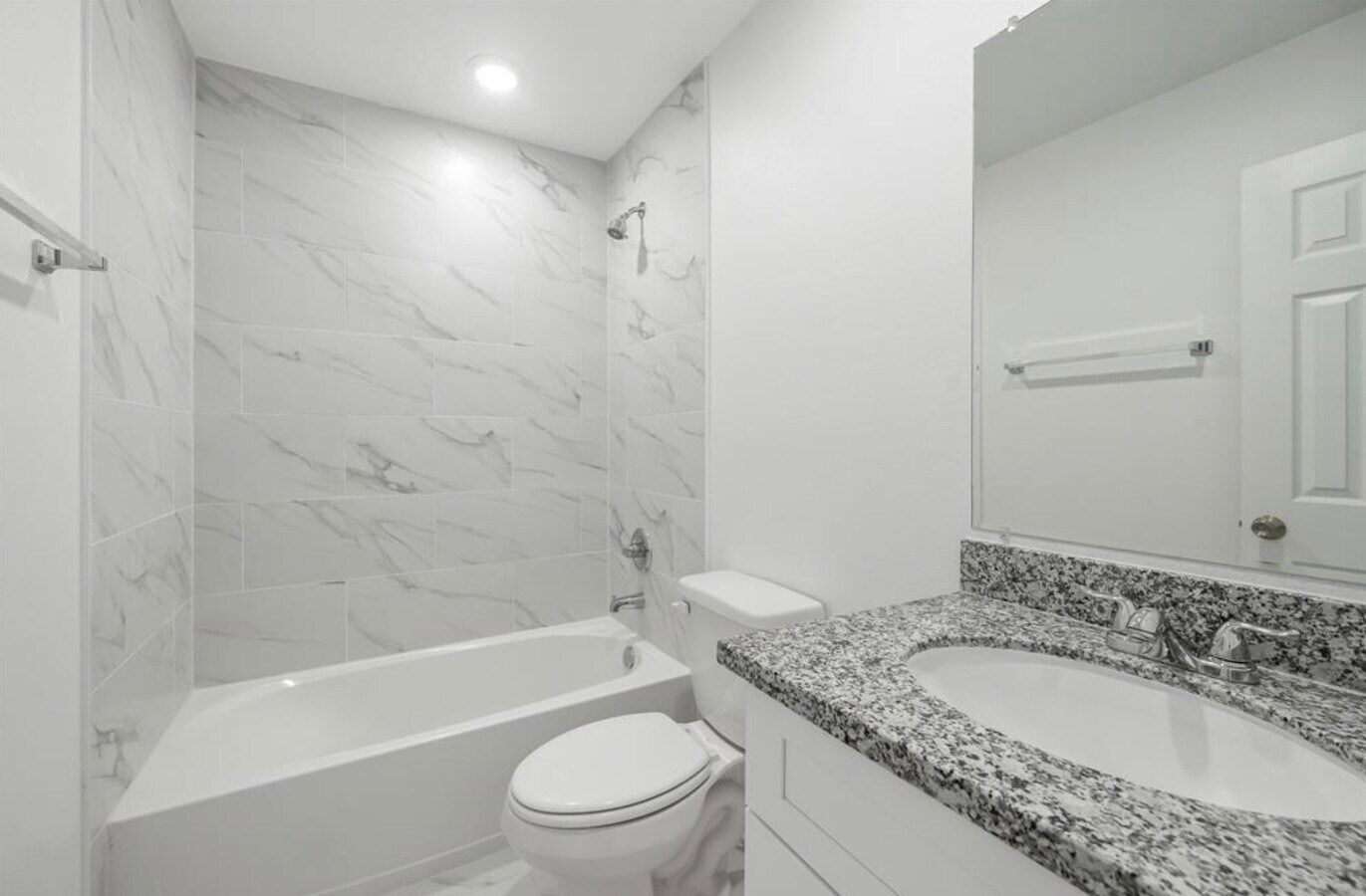 Photo - 7804 Crestview Dr Unit A