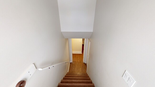 Photo - 11201 B-112098 98 St