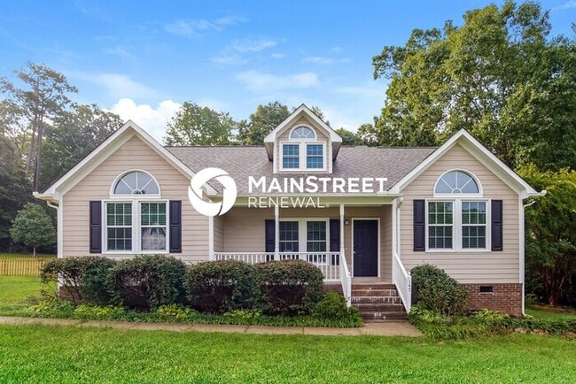Building Photo - 3 Bedroom Pet-Friendly Home in Garner, NC with Main Street Renewal
