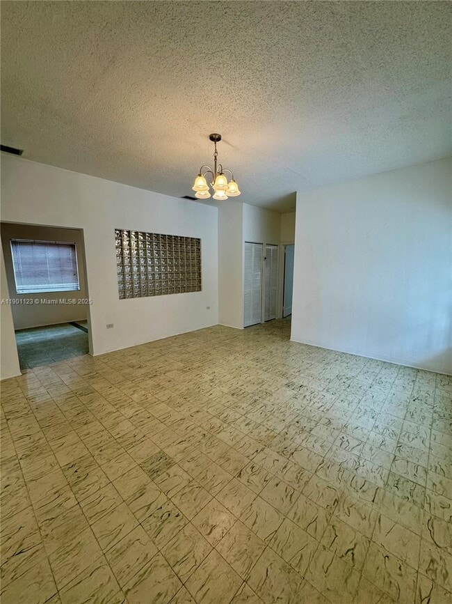 Photo - 5700 SW 42nd St