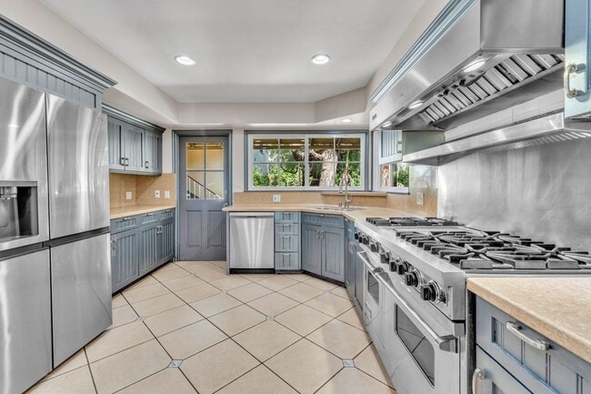 Photo - 16553 Hartsook St