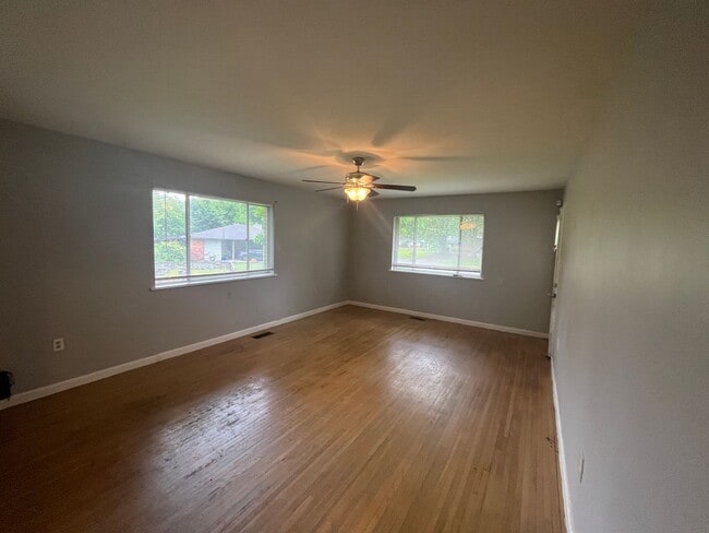 Photo - Nuce 3 br. Home for rent near LR Air Force base