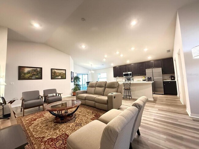 Photo - 413 Windy Willow Wy