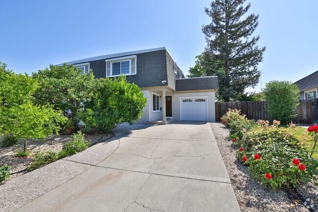 Building Photo - 4522 Wessex Dr Rental