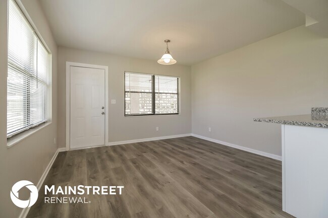 Photo - 568 Gardenia Cir