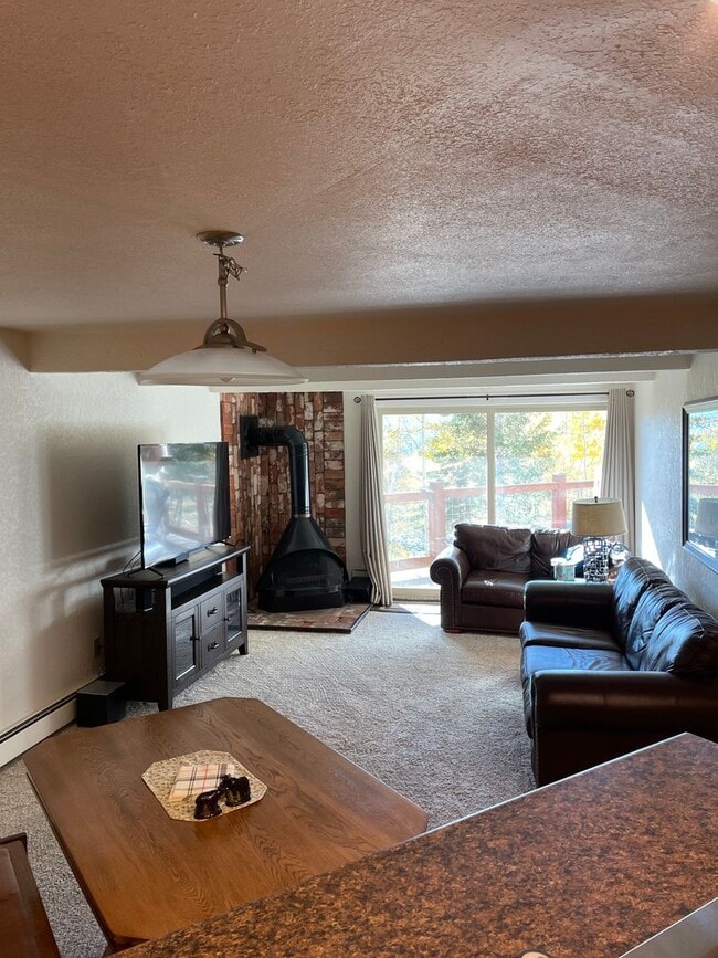 Photo - WINTER RENTAL- 2 Bedroom/1 Bath w/Washer/D...