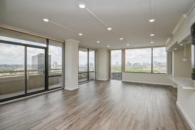 Photo - 15 Greenway Plz Unit 19F