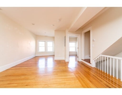 Photo - 32 Academy Hill Rd Unidad 2