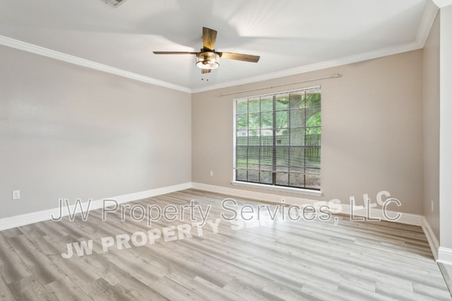Photo - 1476 St Christopher Dr