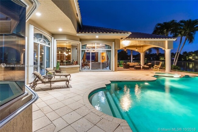 Photo - 2726 Meadowood Dr