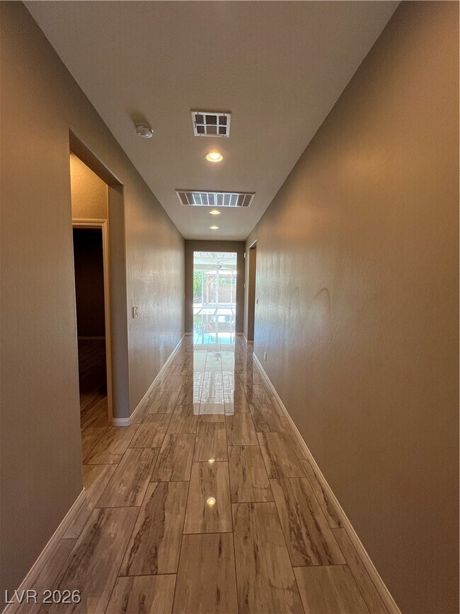 Photo - 9126 Reinberg St