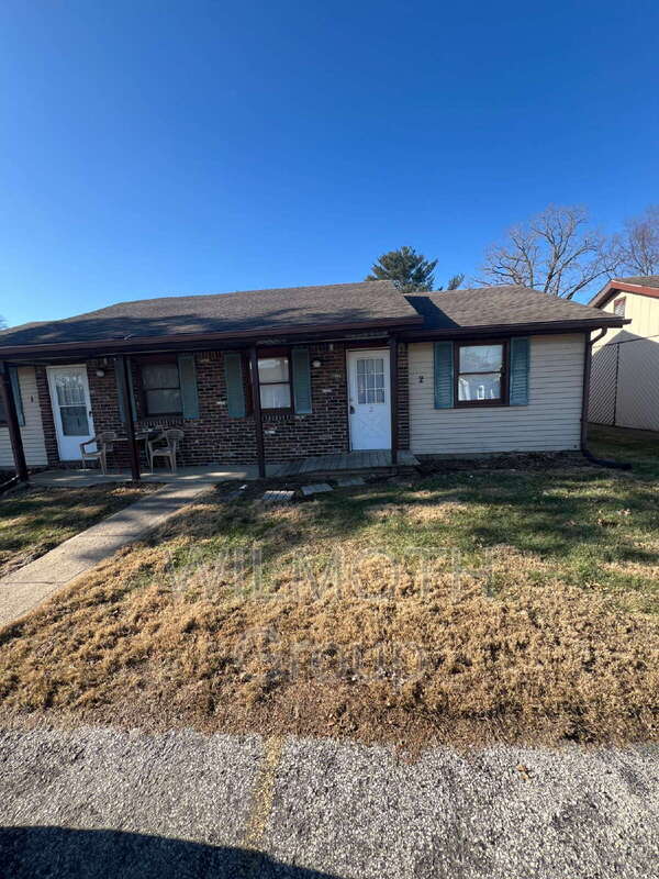 Building Photo - 1818 Michigan St Unit 2