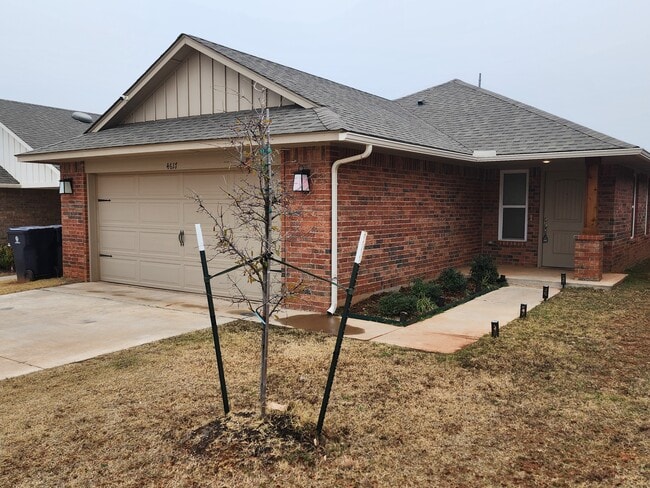 Building Photo - 4617 Emerald Knoll Rd