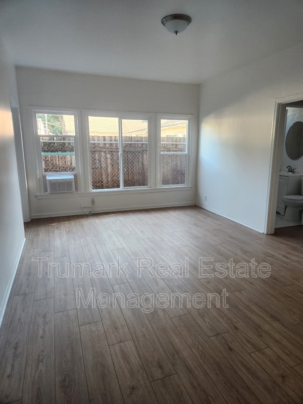 Building Photo - 325 W Lomita Ave Unit 5