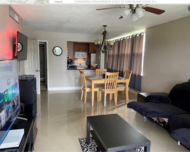 Photo - 9480 Tangerine Pl Unit 404