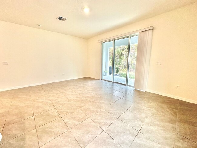 Photo - Fresh, modern & convenient 3Bedrooms/2.5Baths home in Daytona Beach!