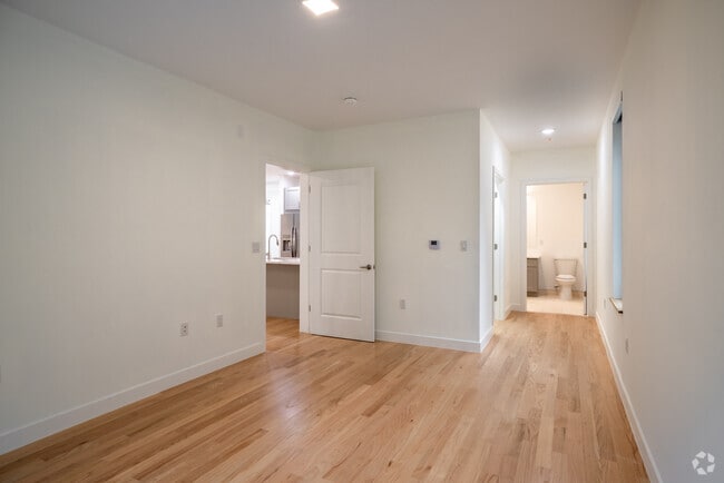 2BR, 2BA - 1,310SF -